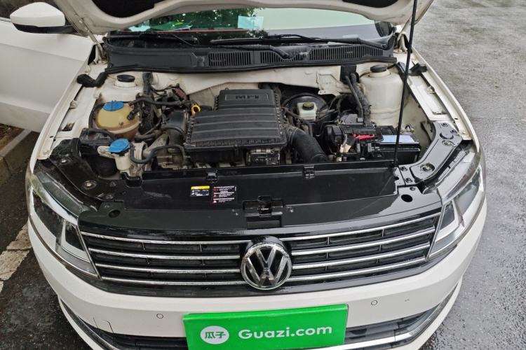 Used Volkswagen Lavida 2017 1.6L Manual Comfort Edition Engine Bay