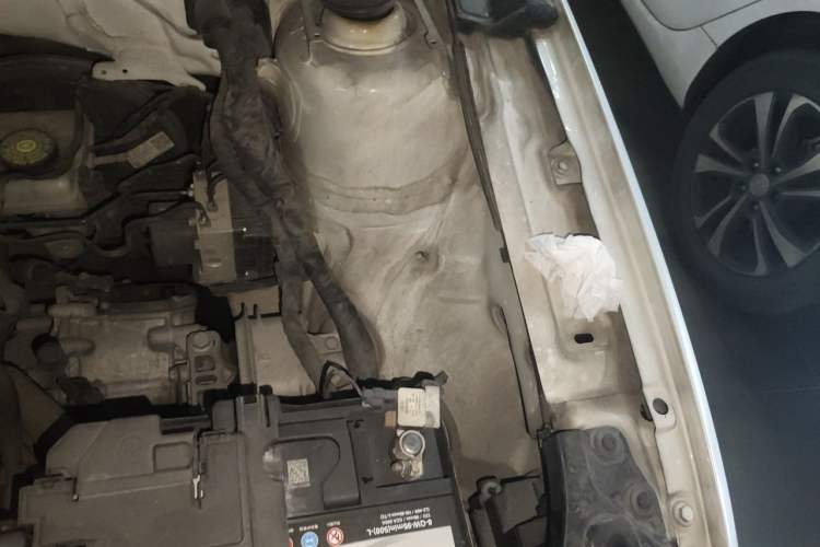 Used Volkswagen Lavida 2017 230TSI DSG Comfort Edition Engine Bay Left