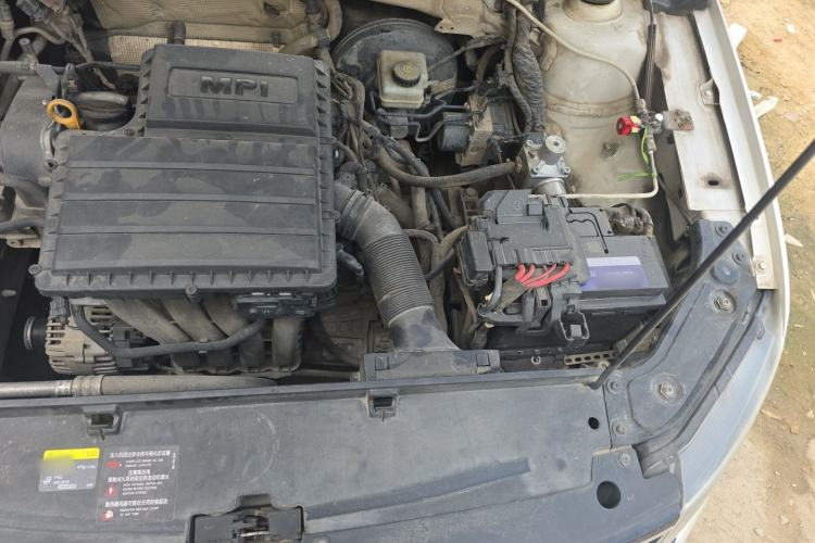 Used Volkswagen Lavida 2017 1.6L Automatic Fashion Edition Engine Bay Left