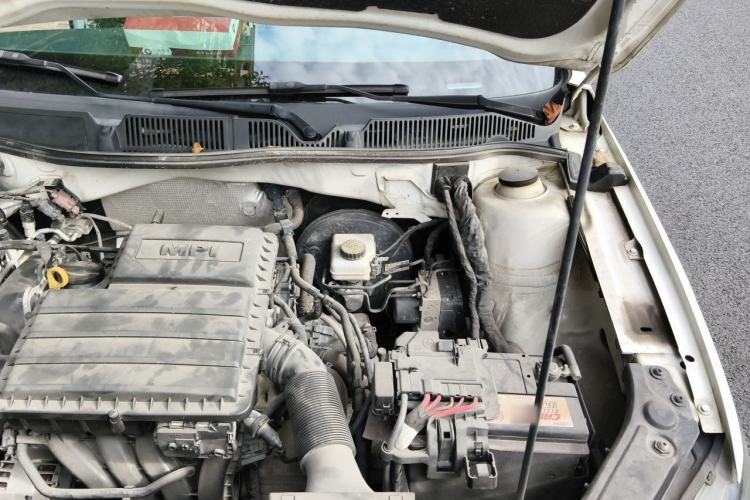 Used Volkswagen Lavida 2017 1.6L Automatic Comfort Edition Engine Bay Left