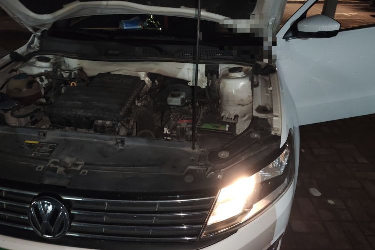 Used Volkswagen Lavida 2017 1.6L Manual Comfort Edition Engine Bay Left