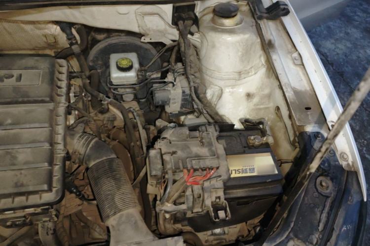 Used Volkswagen Lavida 2017 1.6L Automatic Fashion Edition Engine Bay Left