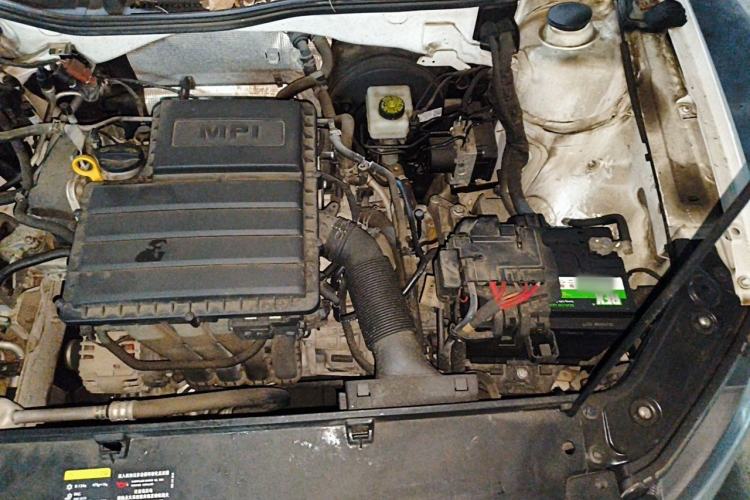 Used Volkswagen Lavida 2017 1.6L Automatic Fashion Edition Engine Bay Left