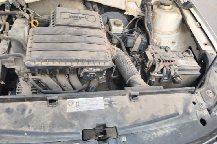 Used Volkswagen Lavida 2017 1.6L Automatic Comfort Edition Engine Bay Left