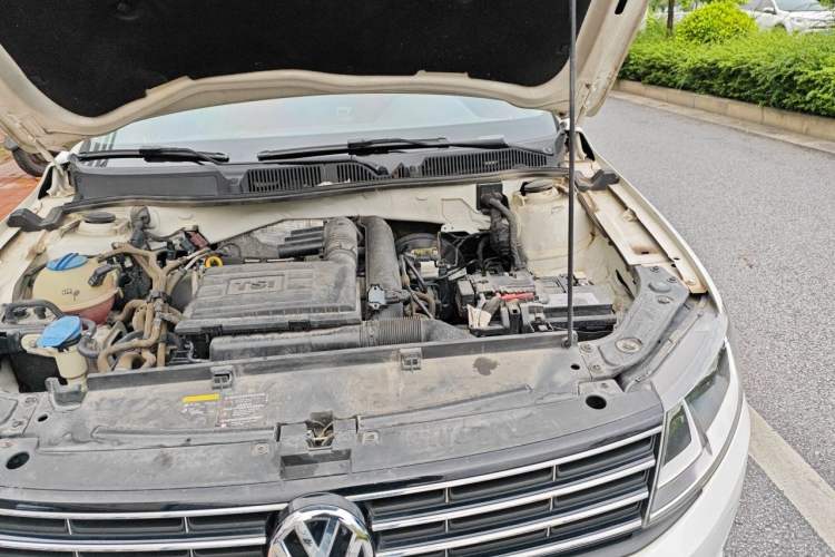 Used Volkswagen Lavida 2017 230TSI DSG Comfort Edition Engine Bay Left