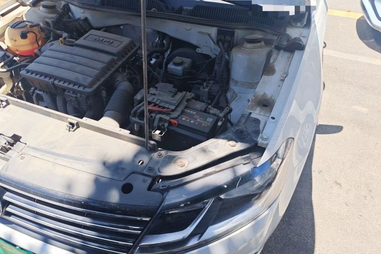 Used Volkswagen Lavida 2017 1.6L Automatic Comfort Edition Engine Bay Left