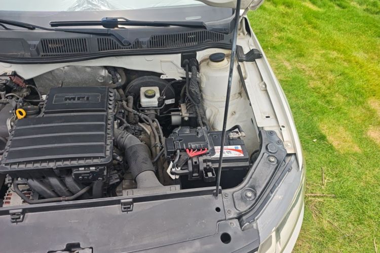 Used Volkswagen Lavida 2017 1.6L Automatic Fashion Edition Engine Bay Left
