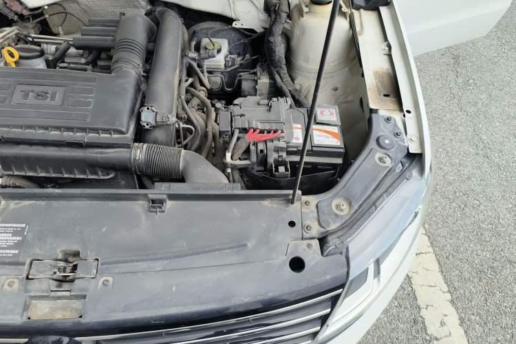 Used Volkswagen Lavida 2017 230TSI DSG Comfort Edition Engine Bay Left