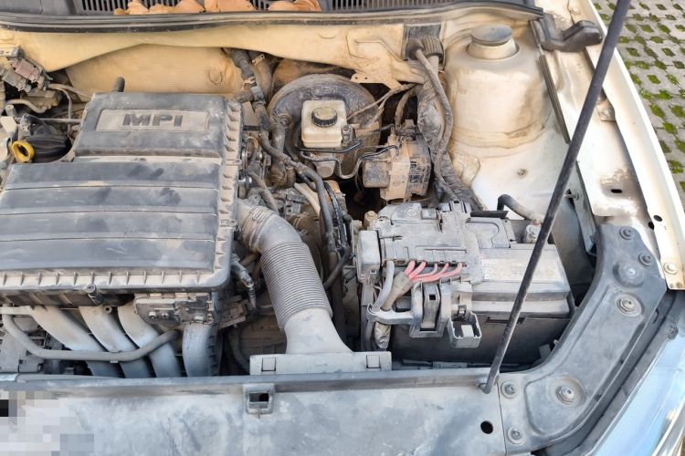 Used Volkswagen Lavida 2017 1.6L Automatic Comfort Edition Engine Bay Left