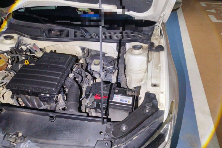 Used Volkswagen Lavida 2017 1.6L Automatic Comfort Edition Engine Bay Left