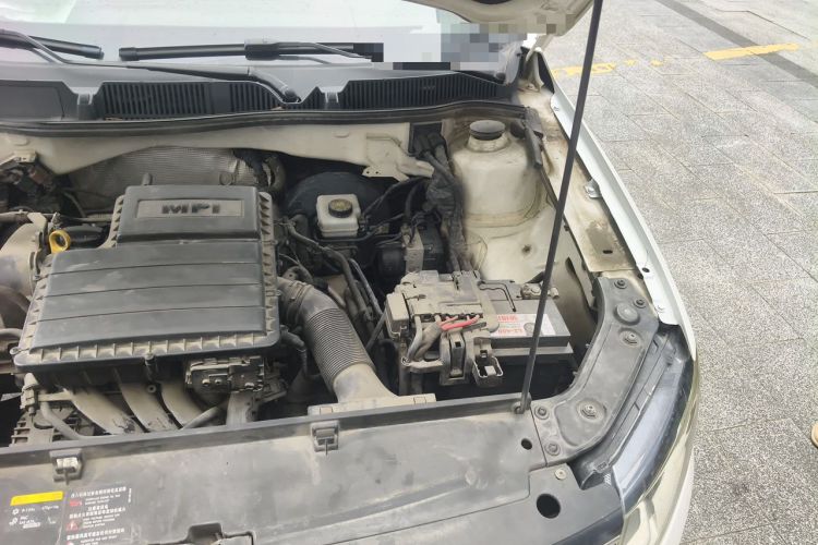 Used Volkswagen Lavida 2017 1.6L Automatic Comfort Edition Engine Bay Left