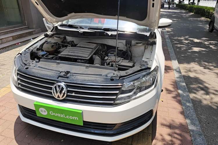 Used Volkswagen Lavida 2017 1.6L Manual Fashion Edition Engine Bay Left