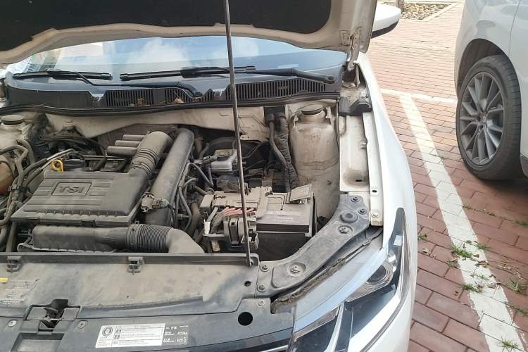 Used Volkswagen Lavida 2017 230TSI DSG Comfort Edition Engine Bay Left