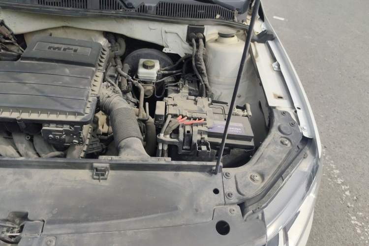 Used Volkswagen Lavida 2017 1.6L Manual Comfort Edition Engine Bay Left