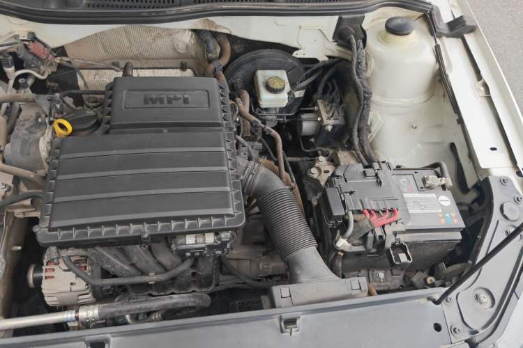 Used Volkswagen Lavida 2017 1.6L Manual Comfort Edition Engine Bay Left