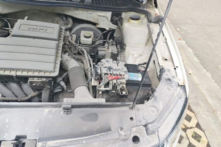 Used Volkswagen Lavida 2017 1.6L Automatic Comfort Edition Engine Bay Left