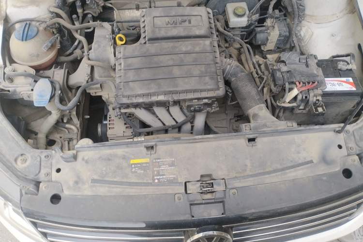 Used Volkswagen Lavida 2017 1.6L Automatic Comfort Edition Engine Bay