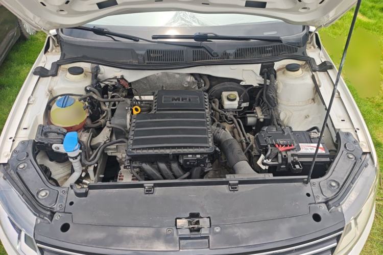 Used Volkswagen Lavida 2017 1.6L Automatic Fashion Edition Engine Bay