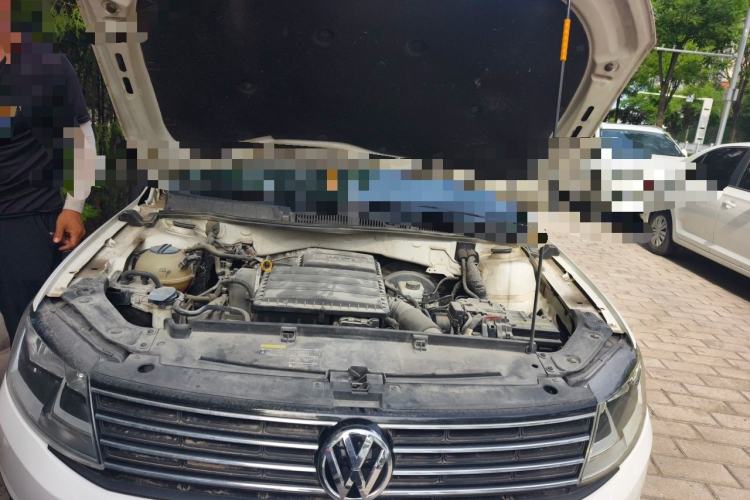 Used Volkswagen Lavida 2017 1.6L Automatic Fashion Edition Engine Bay