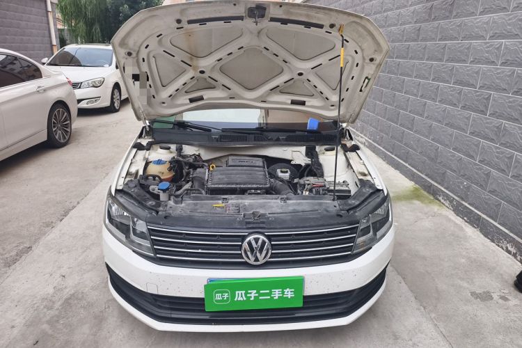 Used Volkswagen Lavida 2017 1.6L Automatic Fashion Edition Engine Bay