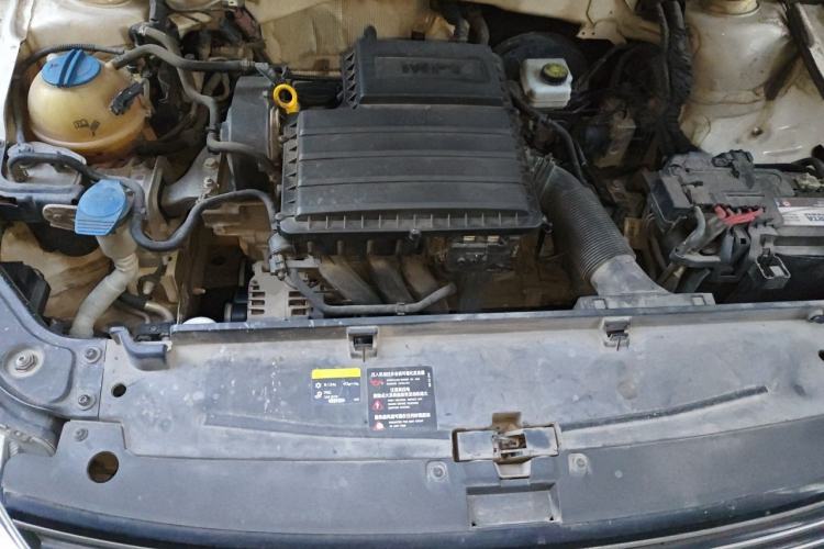 Used Volkswagen Lavida 2017 1.6L Automatic Fashion Edition Engine Bay