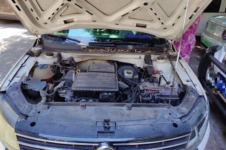 Used Volkswagen Lavida 2017 1.6L Manual Comfort Edition Engine Bay