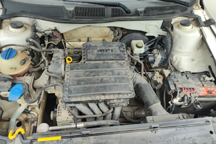 Used Volkswagen Lavida 2017 1.6L Manual Comfort Edition Engine Bay