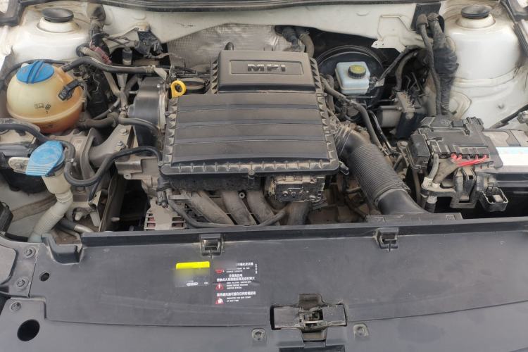Used Volkswagen Lavida 2017 1.6L Automatic Fashion Edition Engine Bay