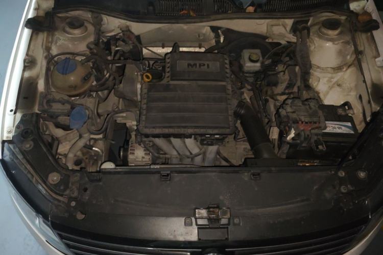 Used Volkswagen Lavida 2017 1.6L Automatic Fashion Edition Engine Bay