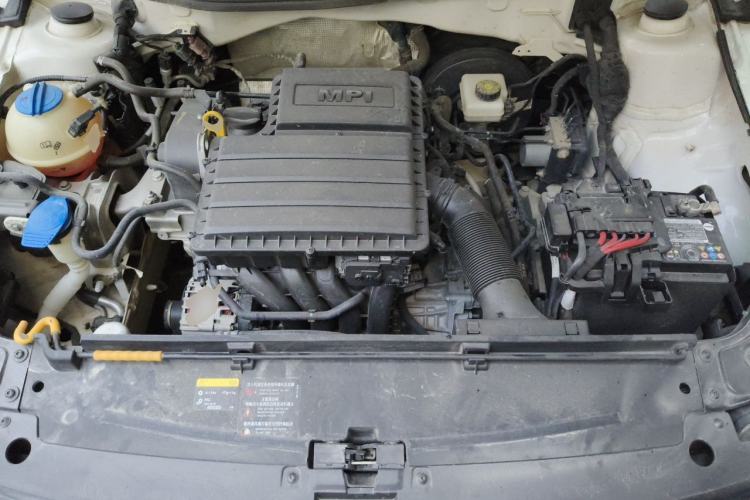 Used Volkswagen Lavida 2017 1.6L Automatic Fashion Edition Engine Bay