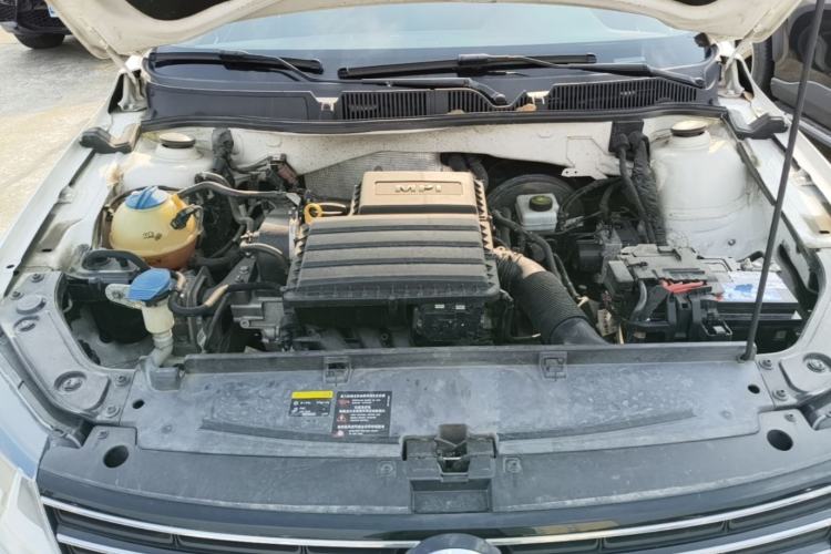 Used Volkswagen Lavida 2017 1.6L Automatic Fashion Edition Engine Bay