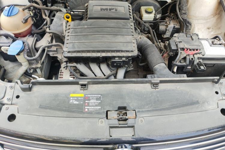 Used Volkswagen Lavida 2017 1.6L Automatic Comfort Edition Engine Bay