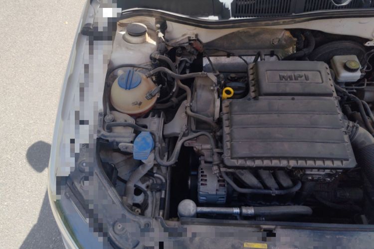 Used Volkswagen Lavida 2017 1.6L Automatic Fashion Edition Engine Bay Right