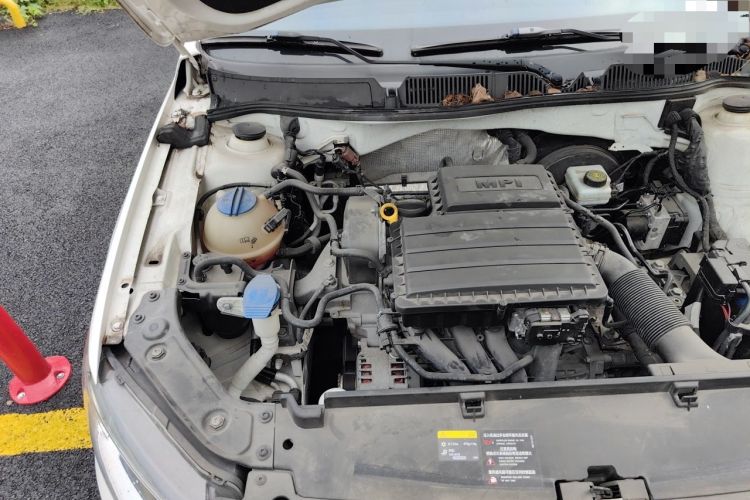 Used Volkswagen Lavida 2017 1.6L Automatic Comfort Edition Engine Bay Right
