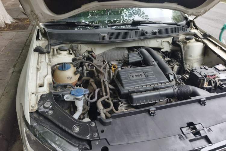 Used Volkswagen Lavida 2017 230TSI DSG Comfort Edition Engine Bay Right