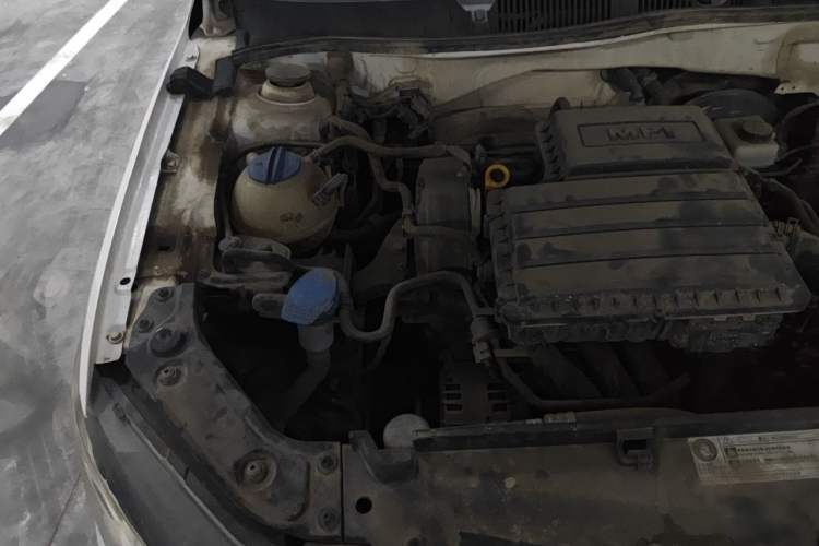 Used Volkswagen Lavida 2017 1.6L Automatic Comfort Edition Engine Bay Right