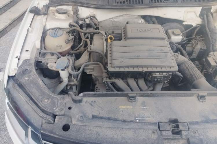 Used Volkswagen Lavida 2017 1.6L Automatic Comfort Edition Engine Bay Right