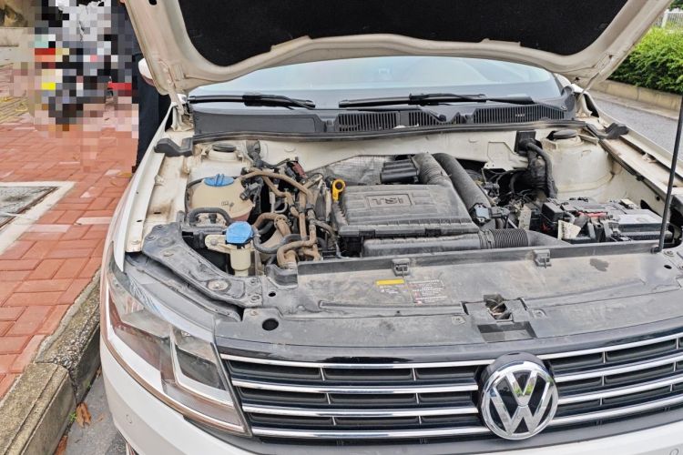 Used Volkswagen Lavida 2017 230TSI DSG Comfort Edition Engine Bay Right