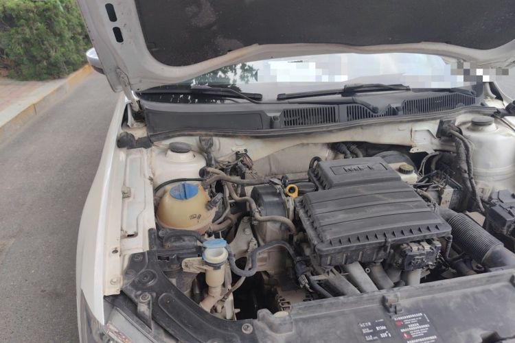 Used Volkswagen Lavida 2017 1.6L Automatic Comfort Edition Engine Bay Right