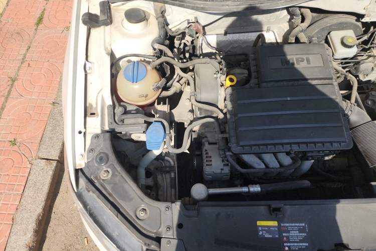 Used Volkswagen Lavida 2017 1.6L Manual Comfort Edition Engine Bay Right
