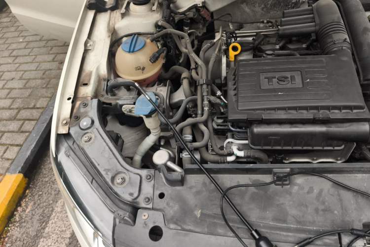 Used Volkswagen Lavida 2017 230TSI DSG Comfort Edition Engine Bay Right