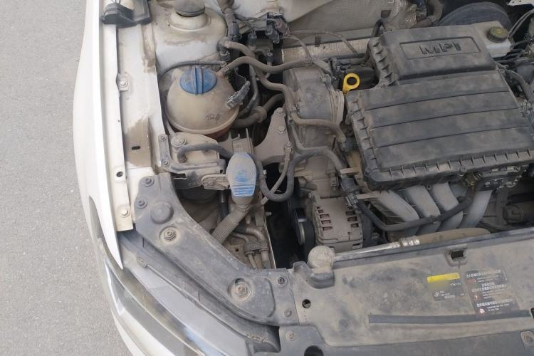 Used Volkswagen Lavida 2017 1.6L Automatic Comfort Edition Engine Bay Right