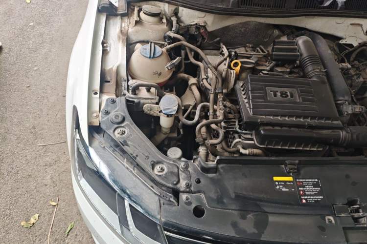 Used Volkswagen Lavida 2017 230TSI DSG Comfort Edition Engine Bay Right