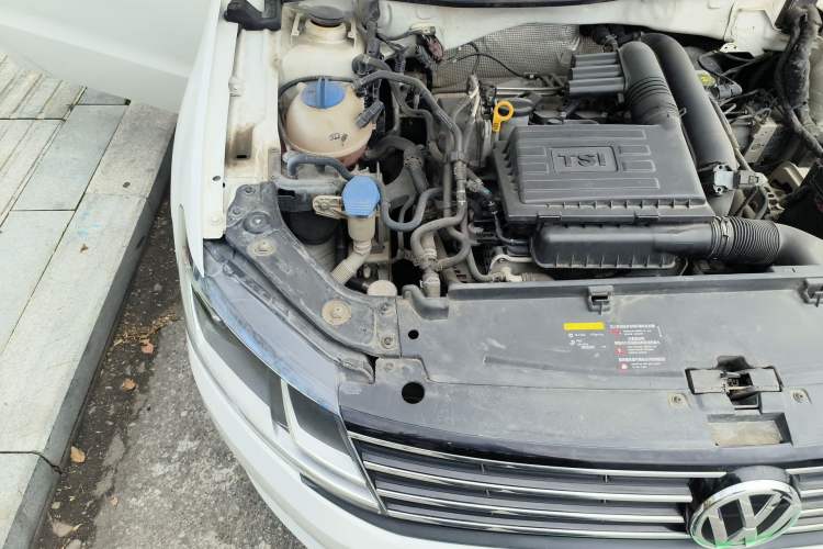 Used Volkswagen Lavida 2017 230TSI DSG Comfort Edition Engine Bay Right