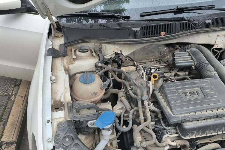 Used Volkswagen Lavida 2017 230TSI DSG Comfort Edition Engine Bay Right