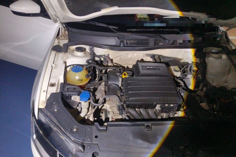 Used Volkswagen Lavida 2017 1.6L Automatic Comfort Edition Engine Bay Right