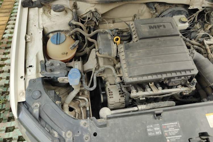 Used Volkswagen Lavida  Engine Bay Right