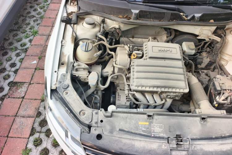 Used Volkswagen Lavida 2017 1.6L Manual Comfort Edition Engine Bay Right