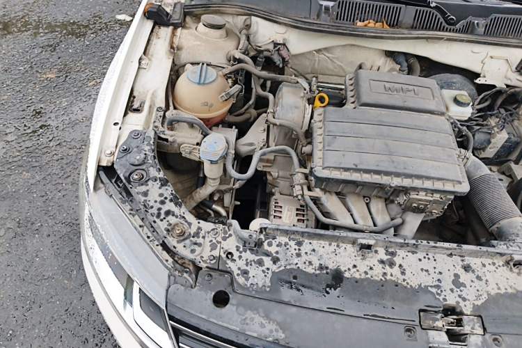 Used Volkswagen Lavida 2017 1.6L Manual Comfort Edition Engine Bay Right