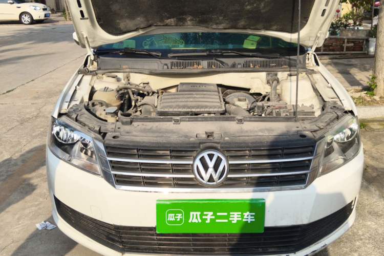 Used Volkswagen Lavida 2017 1.6L Automatic Comfort Edition Engine Bay Right